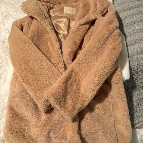 Beautiful soft Altar'd State Trench Coat size x-small; like new - Picture 5 of 5
